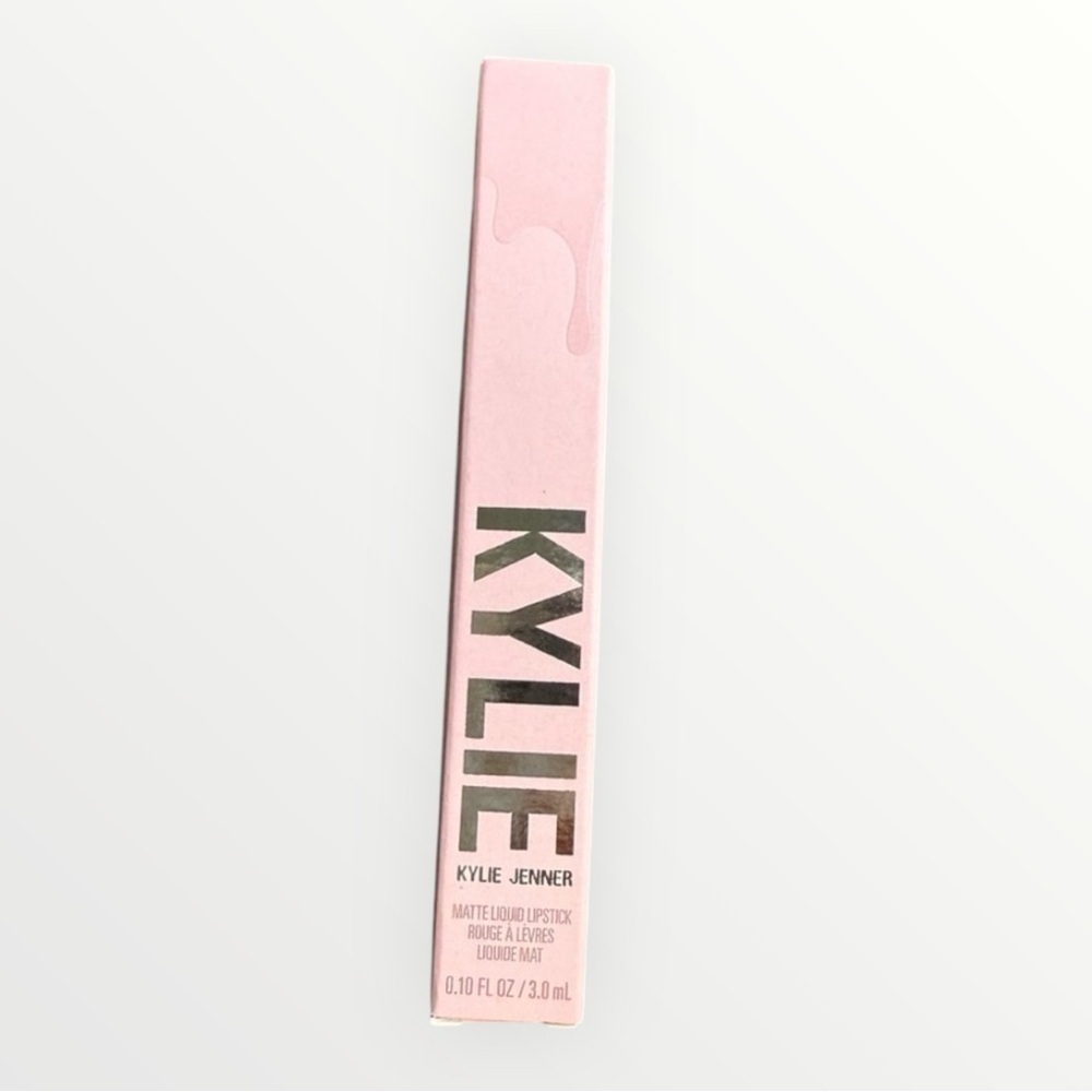 KYLIE COSMETICS Matte Liquid Lipstick in Shade A Moment Matte Brand New